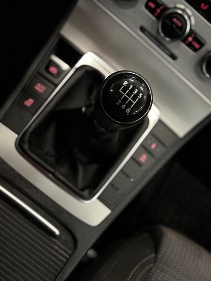 Volkswagen CC 16 of 21