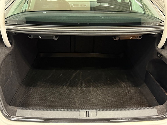 Volkswagen CC 8 of 21