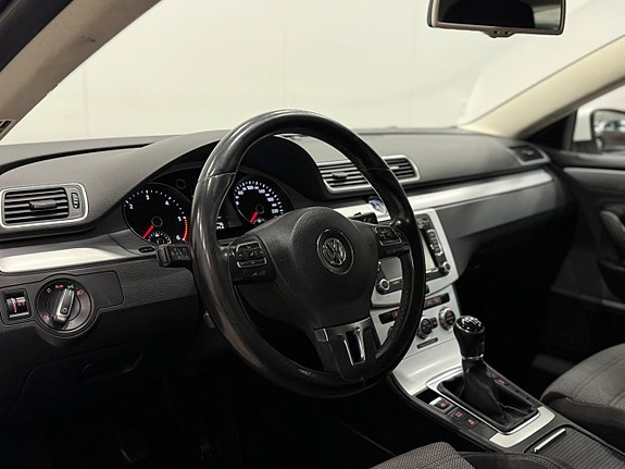 Volkswagen CC 9 of 21