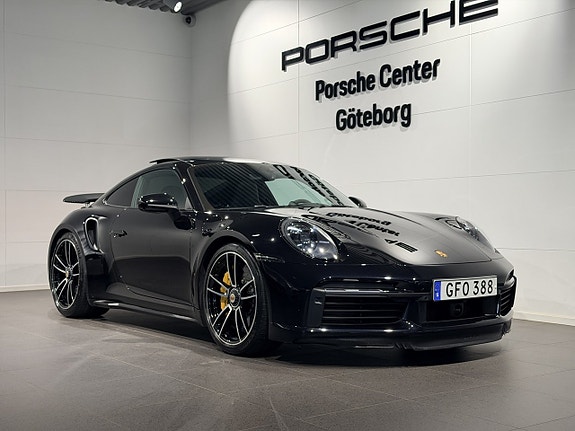Porsche 911 Turbo S 2 of 5