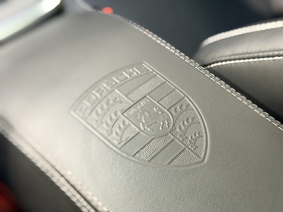 Porsche 911 Turbo S 29 of 30