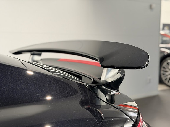 Porsche 911 Turbo S 14 of 30
