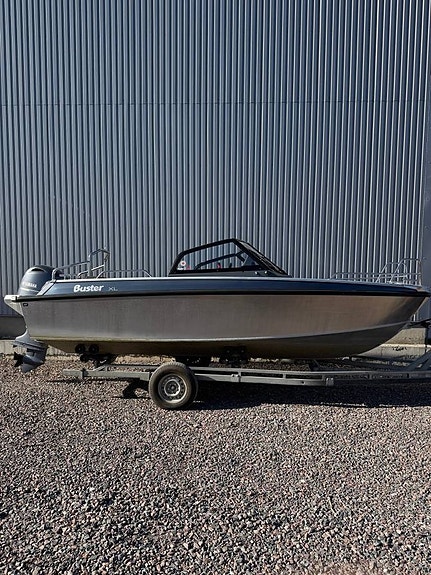 Buster XL ink Yamaha F115