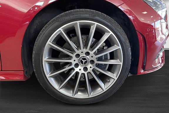 Mercedes-Benz CLA250 e 5 of 12