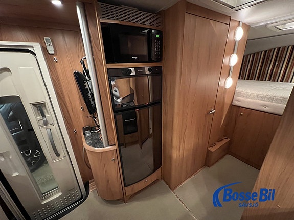 Bürstner Elegance I 821 Ac bodel / solcell / kamkedja 10 of 19
