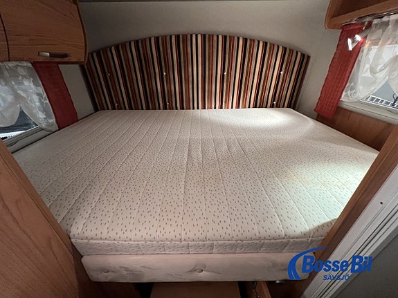 Bürstner Elegance I 821 Ac bodel / solcell / kamkedja 18 of 19