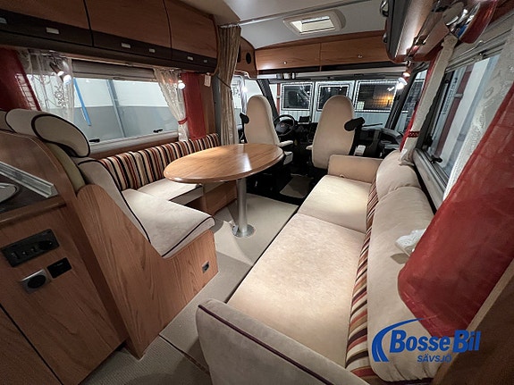 Bürstner Elegance I 821 Ac bodel / solcell / kamkedja 8 of 19