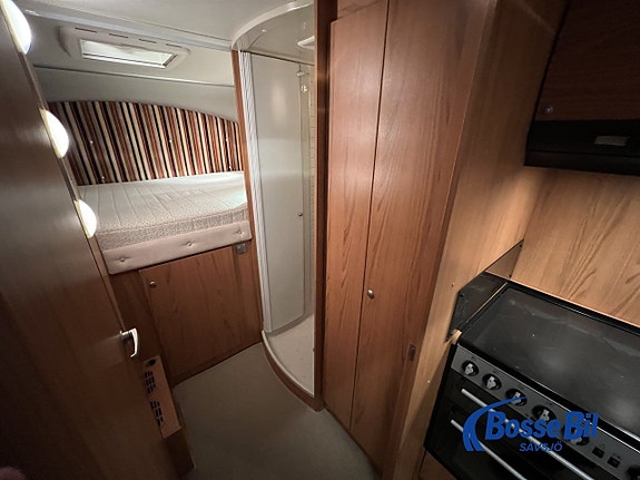 Bürstner Elegance I 821 Ac bodel / solcell / kamkedja 13 of 19
