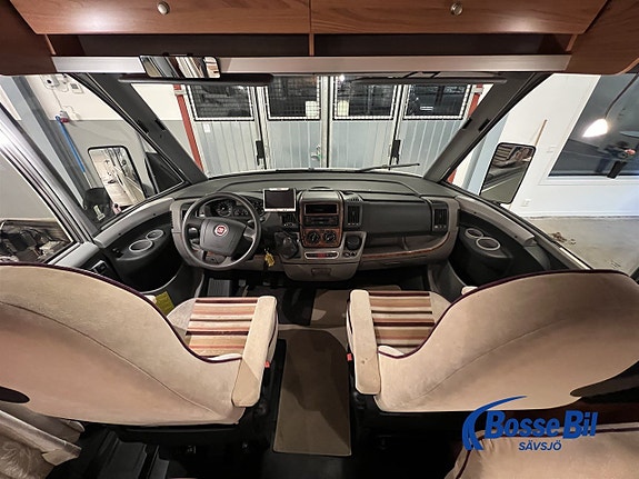 Bürstner Elegance I 821 Ac bodel / solcell / kamkedja 5 of 19