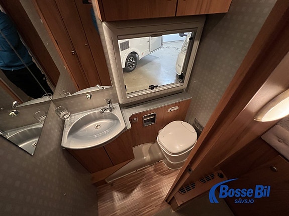 Bürstner Elegance I 821 Ac bodel / solcell / kamkedja 15 of 19