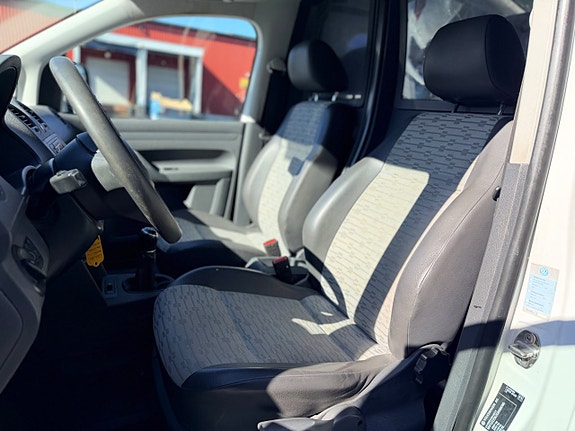 Volkswagen Caddy 7 of 16