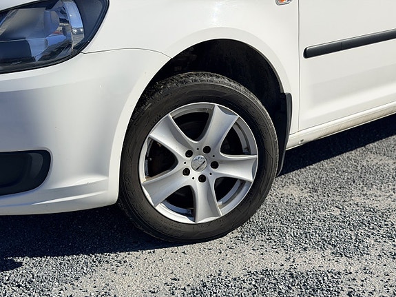Volkswagen Caddy 12 of 16