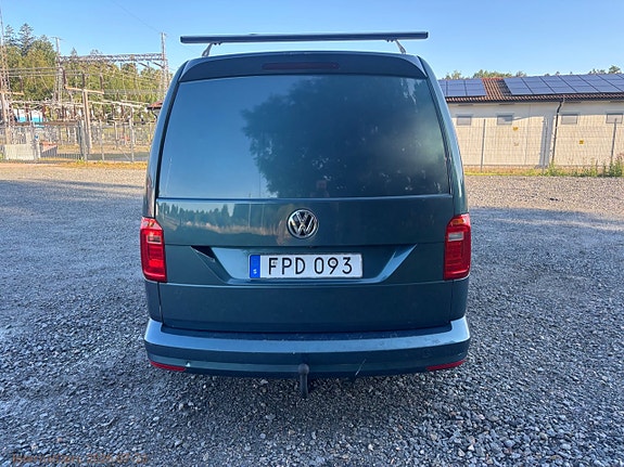 Volkswagen Caddy Maxi 6 of 23