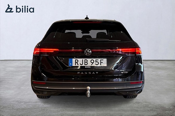 Volkswagen Passat 4 of 5