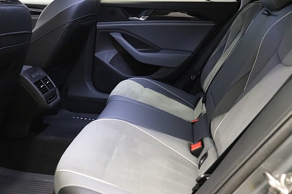 Volkswagen Passat 8 of 10