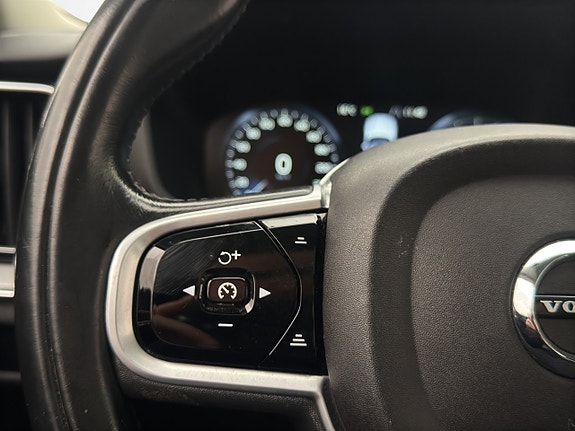 Volvo V60 14 of 27