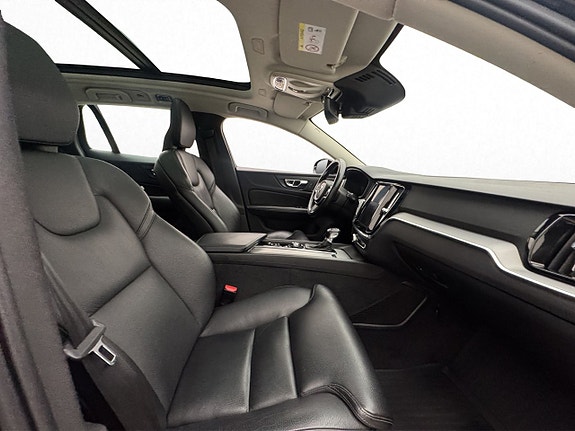 Volvo V60 11 of 27