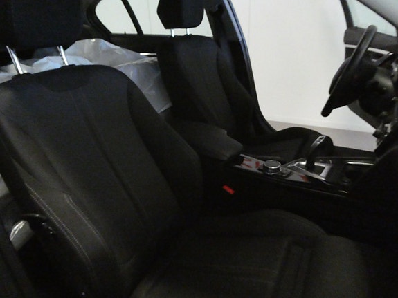 BMW 330e 15 of 20