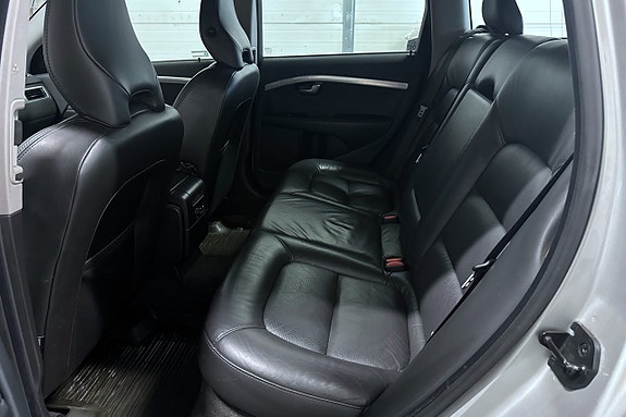 Volvo V70 15 of 17