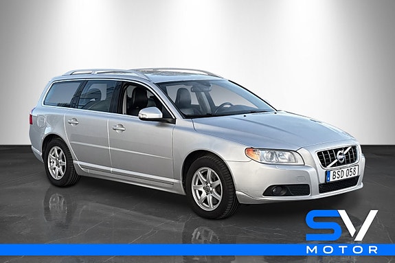 Volvo V70 2 of 5