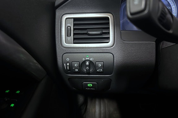Volvo V70 9 of 17