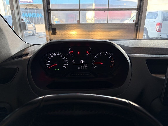 Peugeot Partner 5 of 10