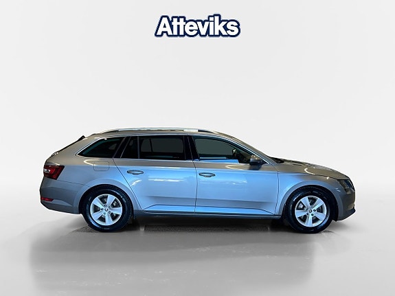 Skoda Superb 2 of 5