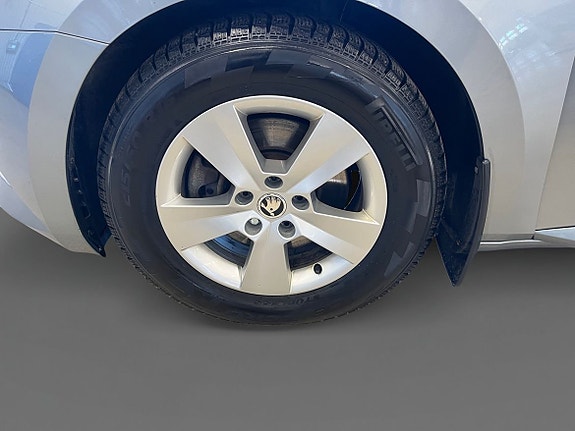 Skoda Superb 13 of 14