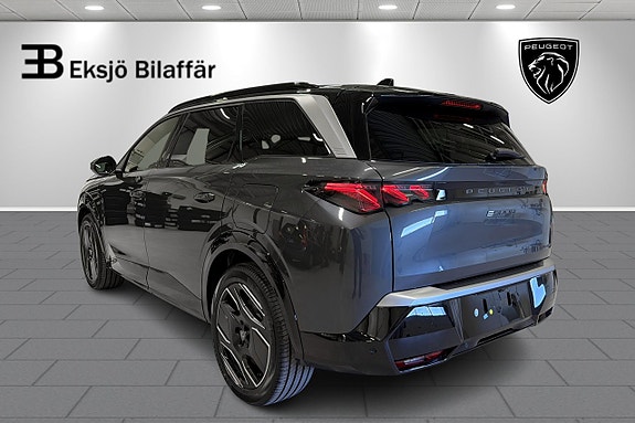 Peugeot e-5008 8 of 23
