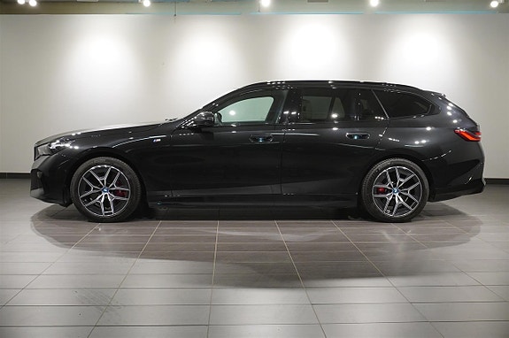 BMW i5 3 of 20