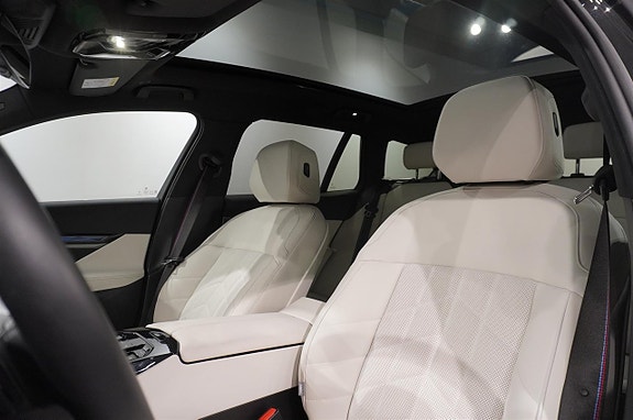 BMW i5 7 of 20