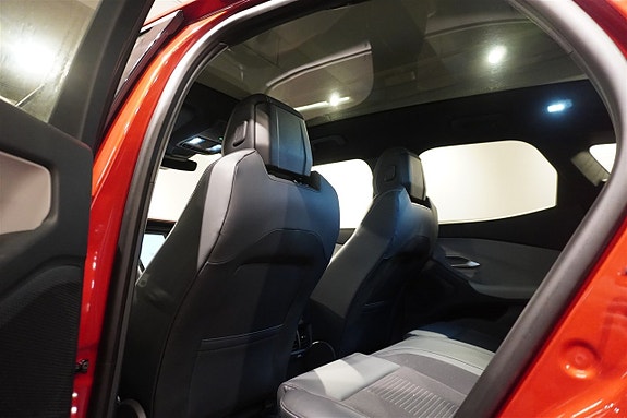 Ford Explorer 13 of 16
