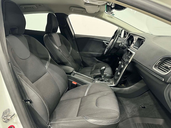 Volvo V40 5 of 5