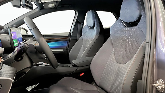 Cupra Raval 11 of 13