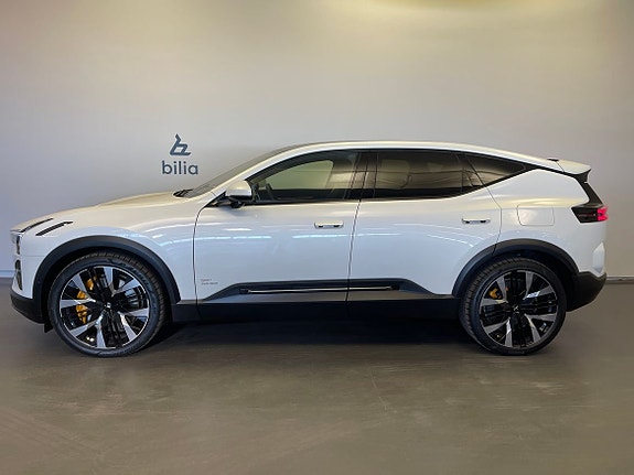 Polestar 3 2 of 16