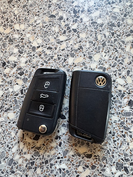 Volkswagen Golf VII 10 of 12