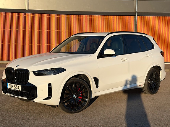 BMW X5 2 of 5