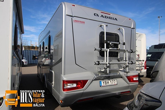 Adria MATRIX M 670SLT Låga långbäddar 3 of 5