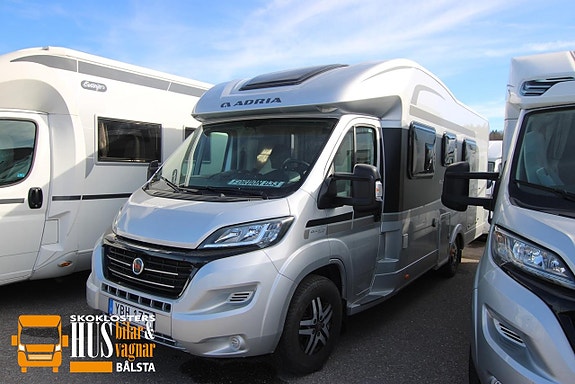 Adria MATRIX M 670SLT Låga långbäddar 2 of 5