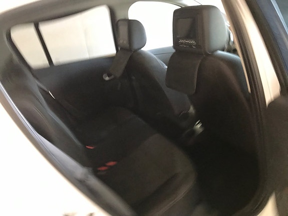 Renault Clio 7 of 13