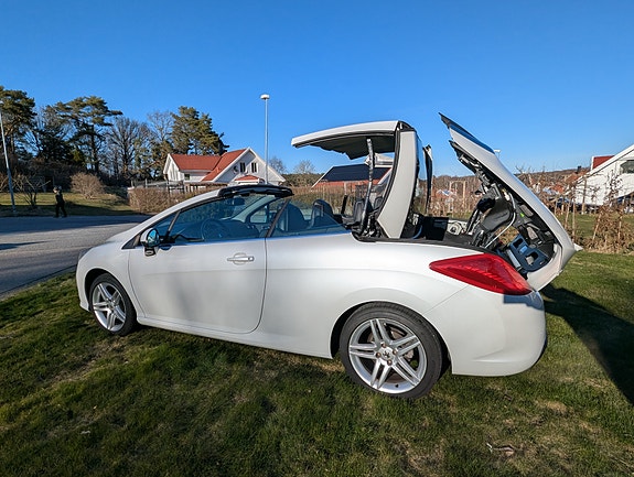 Peugeot 308 3 of 5