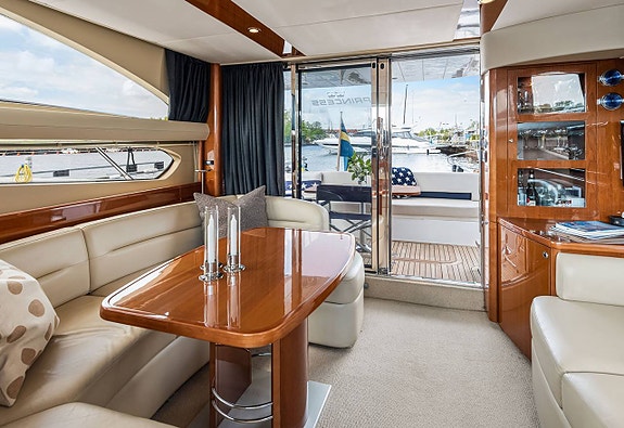 Princess 42 Flybridge 7 of 12