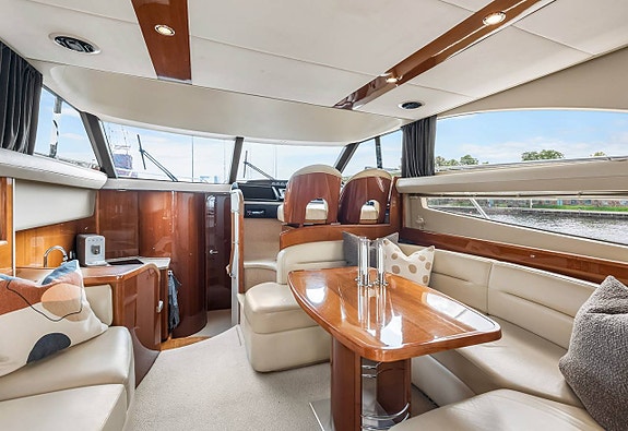 Princess 42 Flybridge 8 of 12