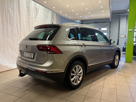 Volkswagen Tiguan 5 of 16