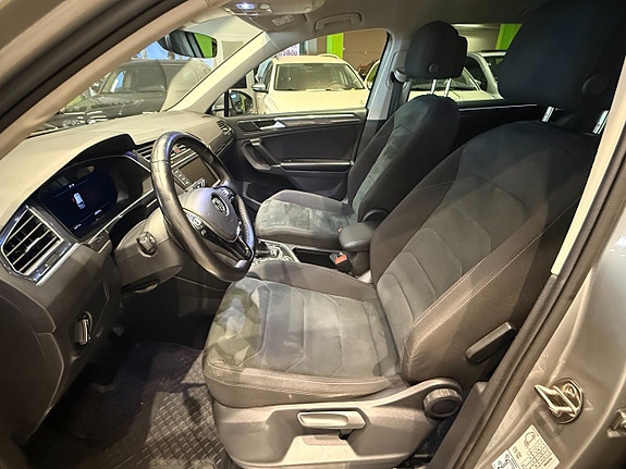 Volkswagen Tiguan 8 of 16