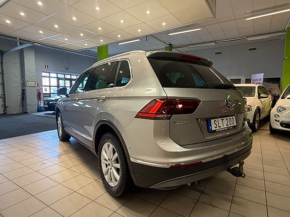 Volkswagen Tiguan 6 of 16