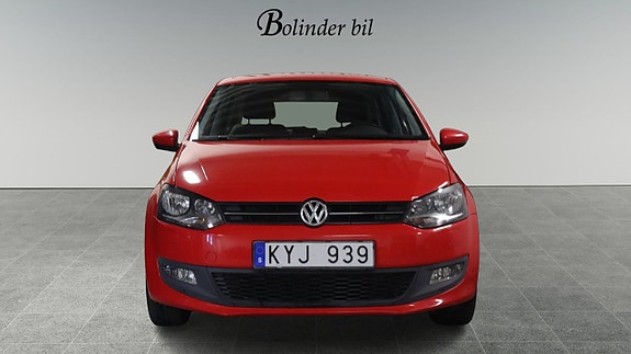 Volkswagen Polo 2 of 5