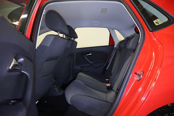 Volkswagen Polo 9 of 23