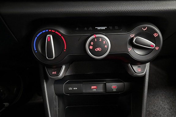 Kia Picanto 13 of 15