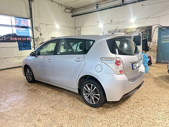 Toyota Verso 4 of 21